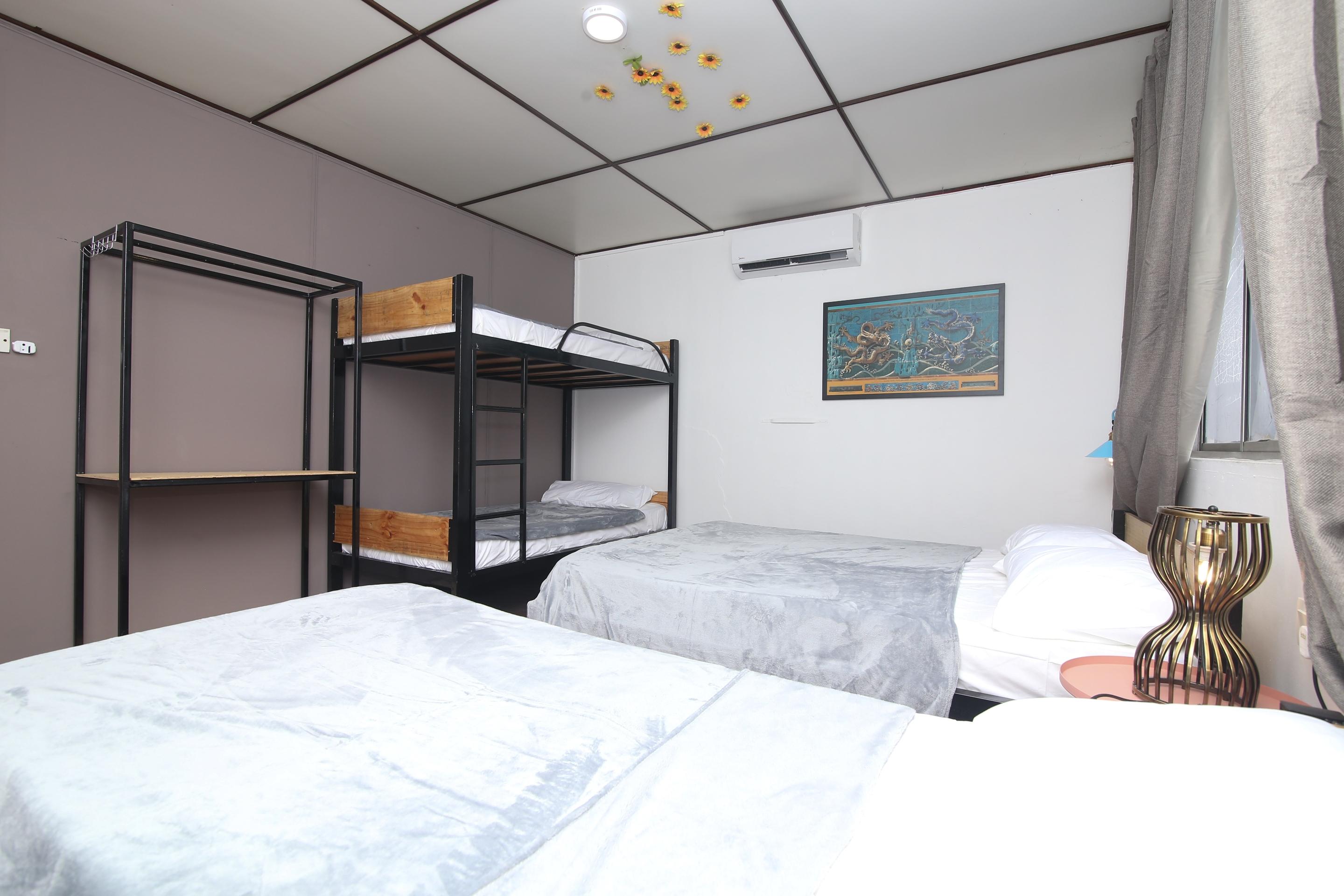 Spot On 90141 Threehouse Bed & Breakfast Кучинг Екстериор снимка