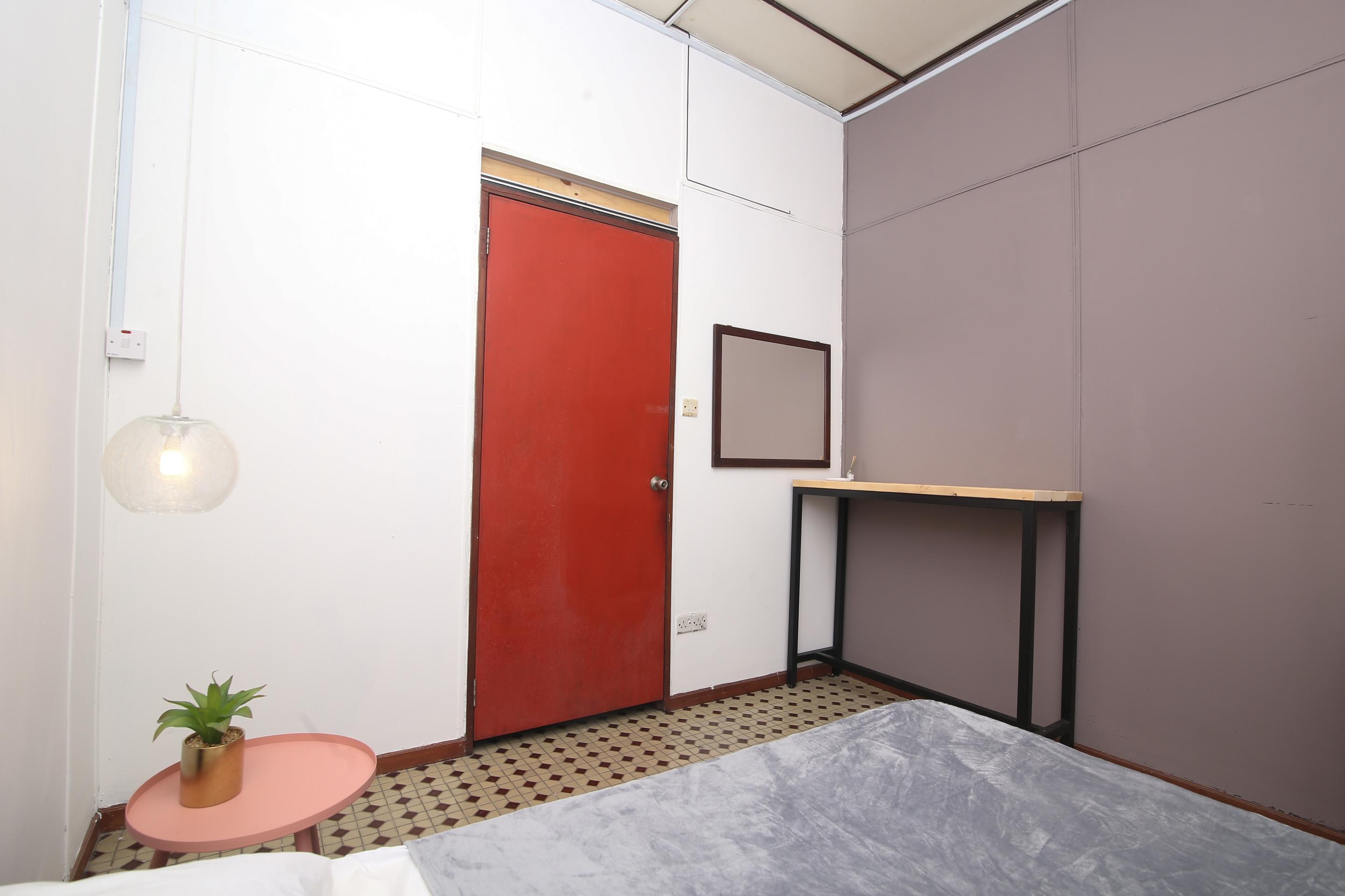 Spot On 90141 Threehouse Bed & Breakfast Кучинг Екстериор снимка